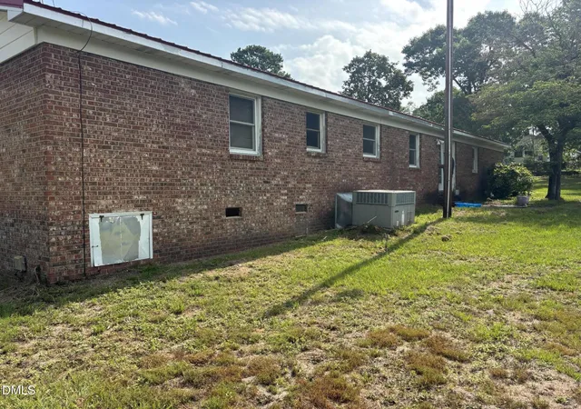 Photo 3 of Sale Pending at 7863 Overhills Rd, Spring Lake, NC 28390 | MLS# 10181428 | Listing updated on 2026-07-27