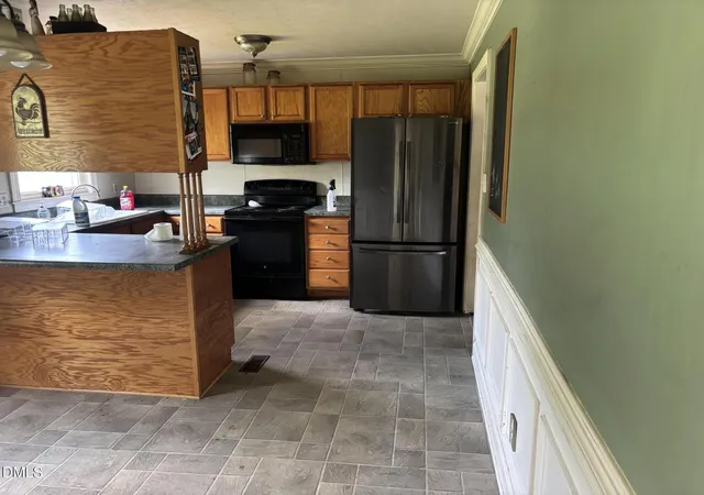 Photo 4 of Sale Pending at 7863 Overhills Rd, Spring Lake, NC 28390 | MLS# 10181428 | Listing updated on 2026-07-27
