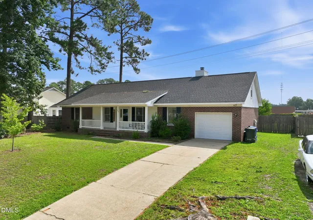 Photo 2 of Single family home for sale at 533 Offing Dr, Fayetteville, NC 28314 | MLS# 10182045 | Listing updated on 2026-09-17