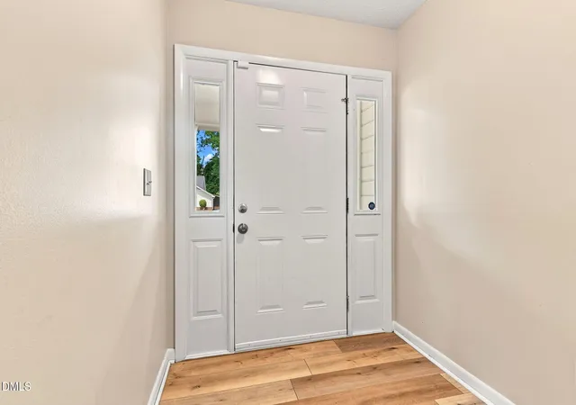 Photo 4 of Single family home for sale at 533 Offing Dr, Fayetteville, NC 28314 | MLS# 10182045 | Listing updated on 2026-09-17