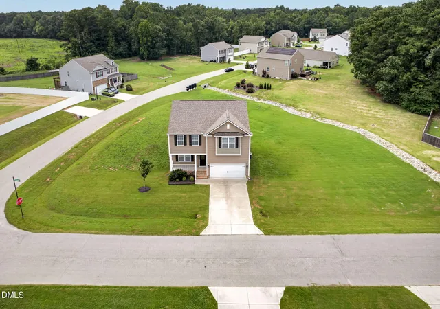 Photo 3 of Single family home for sale at 19 Rockwater Way, Zebulon, NC 27597 | MLS# 10183945 | Listing updated on 2026-09-18