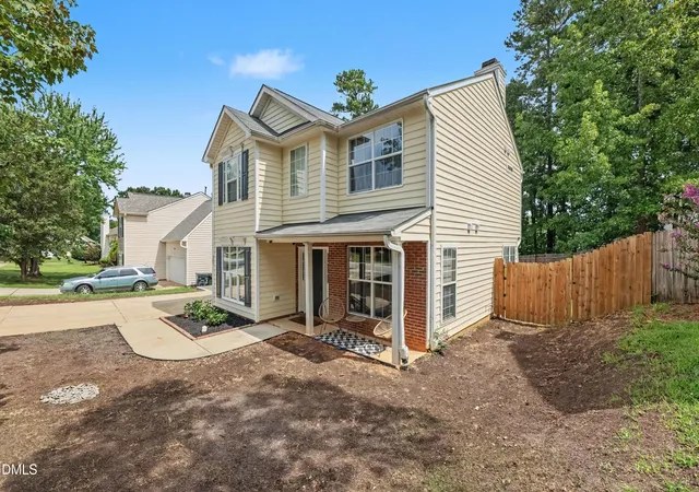 2nd image of 307 Ridge Lake Dr, Apex, NC 27539 | MLS# 10186251