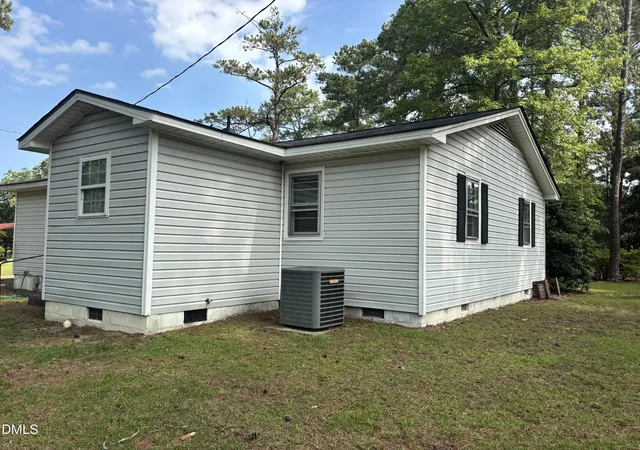 Photo 3 of Sale Pending at 7941 Overhills Rd, Spring Lake, NC 28390 | MLS# 10181494 | Listing updated on 2026-09-02