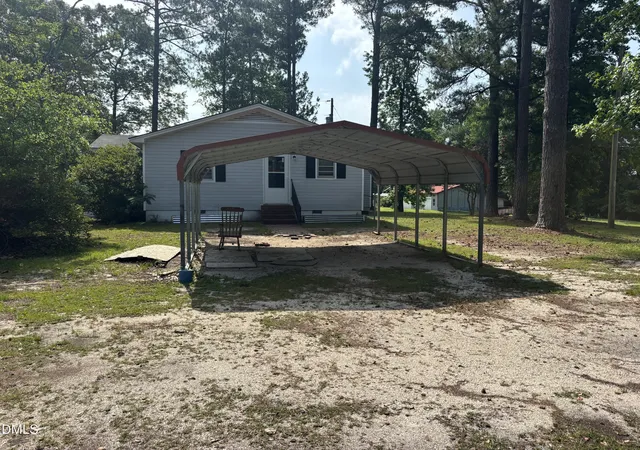 Photo 4 of Sale Pending at 7941 Overhills Rd, Spring Lake, NC 28390 | MLS# 10181494 | Listing updated on 2026-09-02