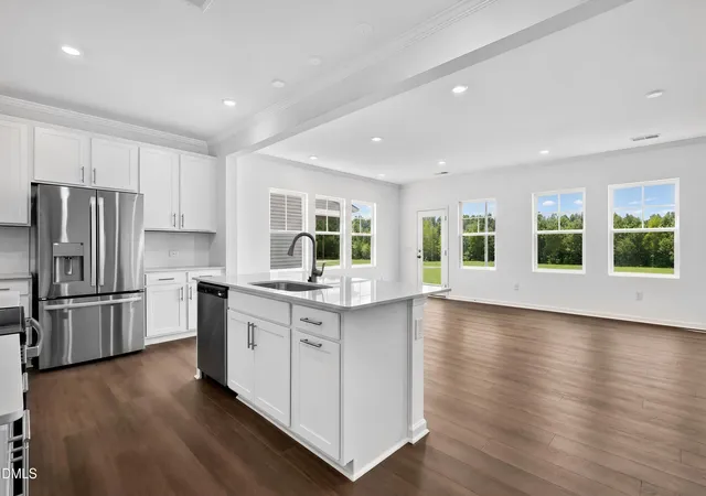 Photo 5 of Single family home for sale at 279 Beachcomber Dr, Lillington, NC 27546 | MLS# 10181482 | Listing updated on 2026-09-05