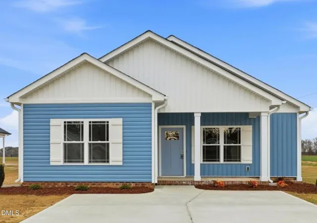 Photo 3 of Sale Pending at 608 S Vance St, Fremont, NC 27830 | MLS# 10181886 | Listing updated on 2026-09-18