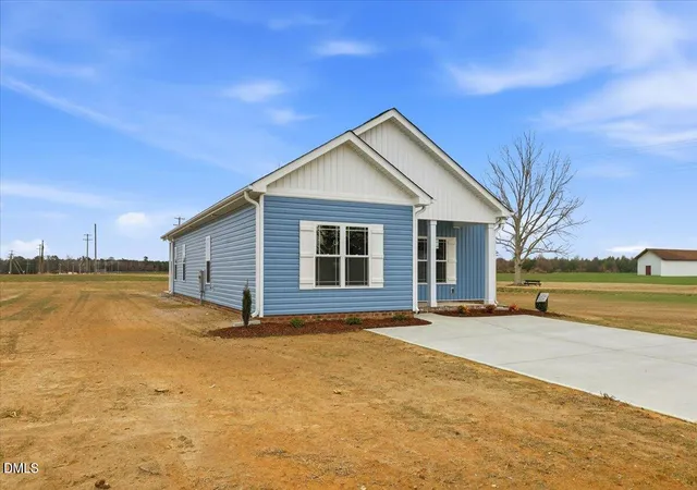 Photo 3 of Sale Pending at 608 S Vance St, Fremont, NC 27830 | MLS# 10181886 | Listing updated on 2026-09-18