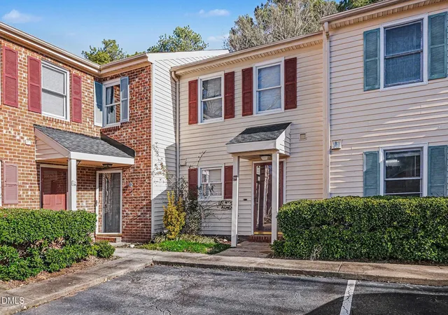 Photo 3 of Sale Pending at 1509 Clermont Rd #T27, Durham, NC 27713 | MLS# 10181515 | Listing updated on 2026-08-11