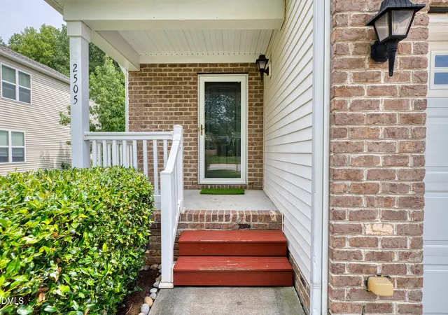Photo 3 of Single family home for sale at 2505 Ferdinand Dr, Knightdale, NC 27545 | MLS# 10182098 | Listing updated on 2026-10-06