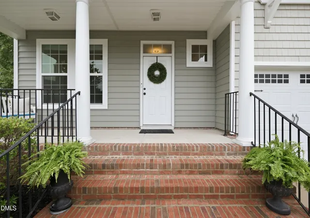 Photo 3 of Sale Pending at 1002 Oasis Pond Ln, Knightdale, NC 27545 | MLS# 10182461 | Listing updated on 2026-07-30