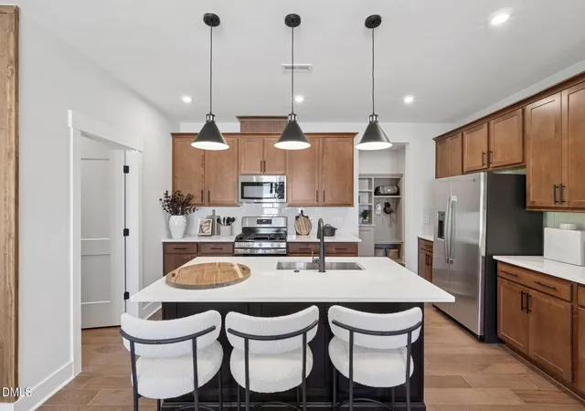 Photo 4 of Single family home for sale at 46 Stonesthrow Way, Fuquay Varina, NC 27526 | MLS# 10181576 | Listing updated on 2026-07-27