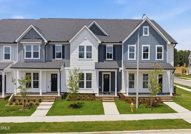 Photo 2 of Townhouse for sale at 831 Weavers Abbey Pl, Knightdale, NC 27545 | MLS# 10181581 | Listing updated on 2026-09-10