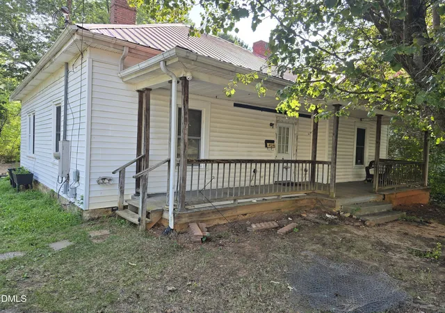 1st image of 124 Academy St, Roxboro, NC 27573 | MLS# 10181852