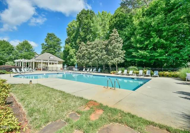 41st image of 106 Kiley St, Chapel Hill, NC 27516 | MLS# 10181884