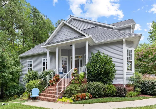 2nd image of 153 Summit Oaks Ln, Holly Springs, NC 27540 | MLS# 10182195