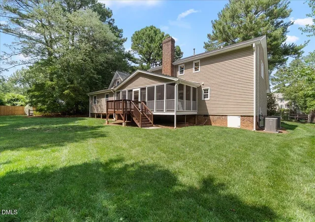 Photo 3 of Single family home for sale at 204 Raindrop Ct, Raleigh, NC 27615 | MLS# 10181858 | Listing updated on 2026-09-13