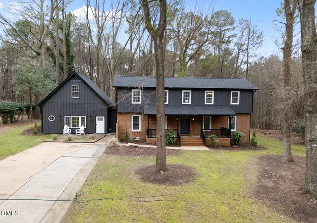 3rd image of 5425 Live Oak Trl, Raleigh, NC 27613 | MLS# 10183495