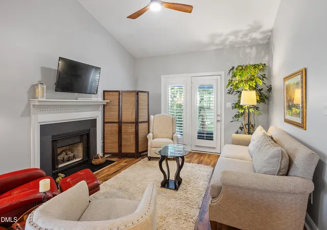 3rd image of 1238 Shadowbark Ct, Raleigh, NC 27603 | MLS# 10185163