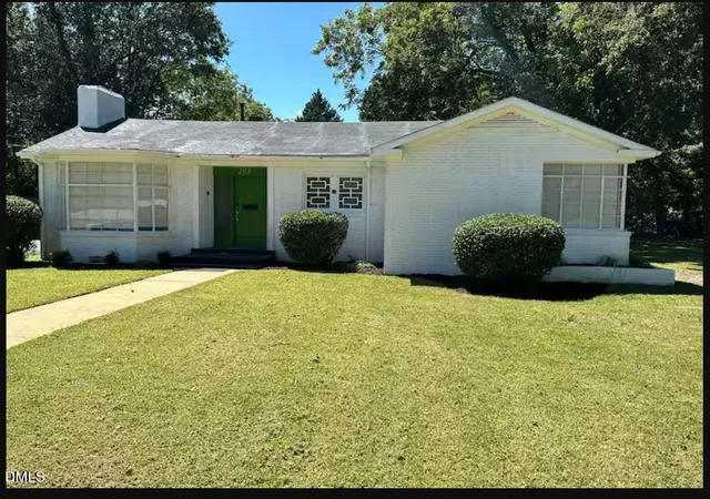 1st image of 203 W Rockspring St, Henderson, NC 27536 | MLS# 10181929