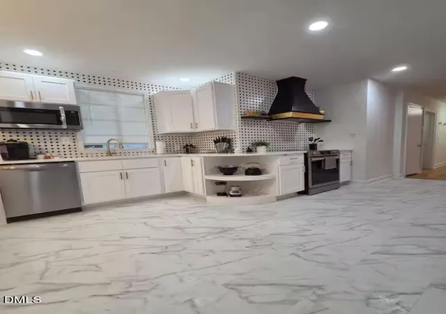 Photo 3 of Single family home for sale at 203 W Rockspring St, Henderson, NC 27536 | MLS# 10181929 | Listing updated on 2026-09-23