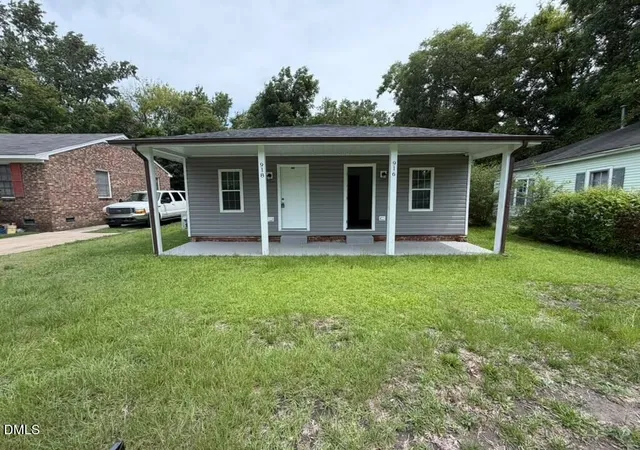 Photo 3 of Multi family home for sale at 918 Star St, Rocky Mount, NC 27804 | MLS# 10181930 | Listing updated on 2026-07-31
