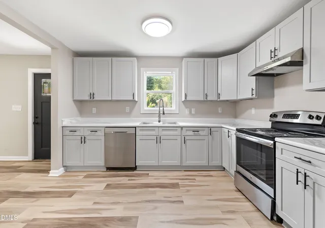 5th image of 2125 Baltic Ave, Durham, NC 27707 | MLS# 10183612