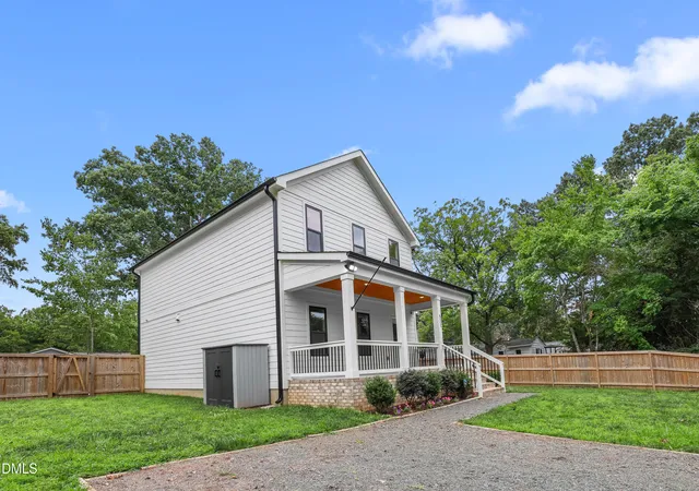 Photo 3 of Sale Pending at 521 Terrell Rd, Hillsborough, NC 27278 | MLS# 10182204 | Listing updated on 2026-09-11