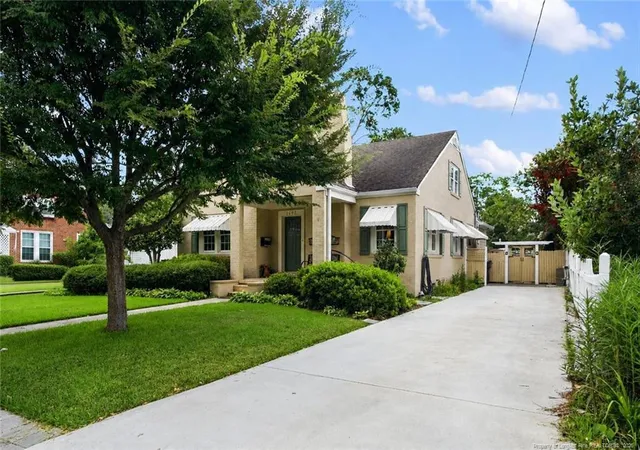 Photo 3 of Single family home for sale at 1602 N Chestnut St, Lumberton, NC 28358 | MLS# 766432 | Listing updated on 2026-07-22