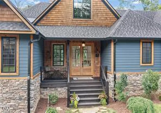 Photo 2 of Single family home for sale at 289 Linville River Dr, Linville, NC 28646 | MLS# 10181644 | Listing updated on 2026-07-22