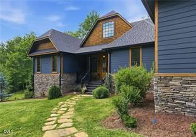 Photo 5 of Single family home for sale at 289 Linville River Dr, Linville, NC 28646 | MLS# 10181644 | Listing updated on 2026-07-22