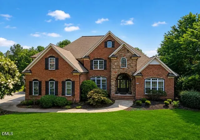 Photo 1 of Single family home for sale at 8120 Zinfandel Dr, Kernersville, NC 27284 | MLS# 10181686 | Listing updated on 2026-08-24
