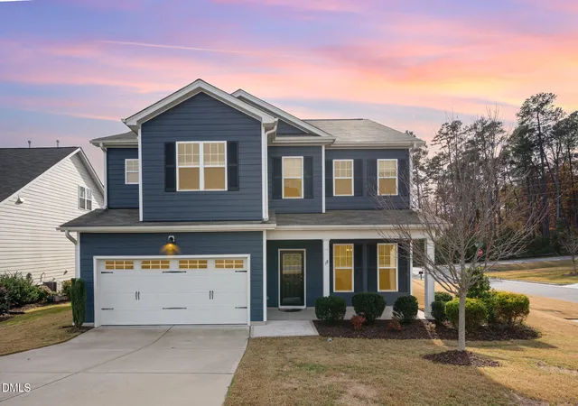 Photo 1 of Single family home for sale at 18 Dover Ridge Ct, Chapel Hill, NC 27517 | MLS# 10181664 | Listing updated on 2026-09-11