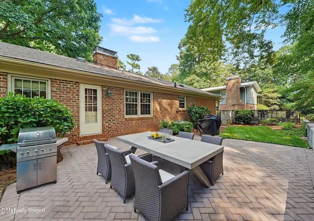 3rd image of 5405 Parkwood Dr, Raleigh, NC 27612 | MLS# 10183241