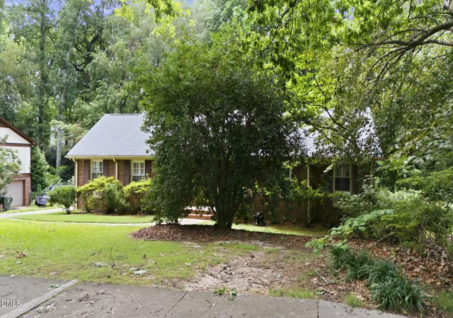 Photo 3 of Sale Pending at 7301 Fiesta Way, Raleigh, NC 27615 | MLS# 10183851 | Listing updated on 2026-09-04