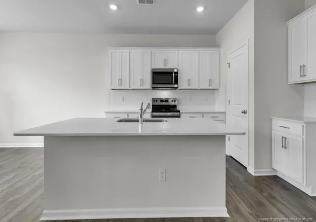 Photo 3 of Sale Pending at 3086 Platinum Cir, West End, NC 27376 | MLS# 766452 | Listing updated on 2026-09-04