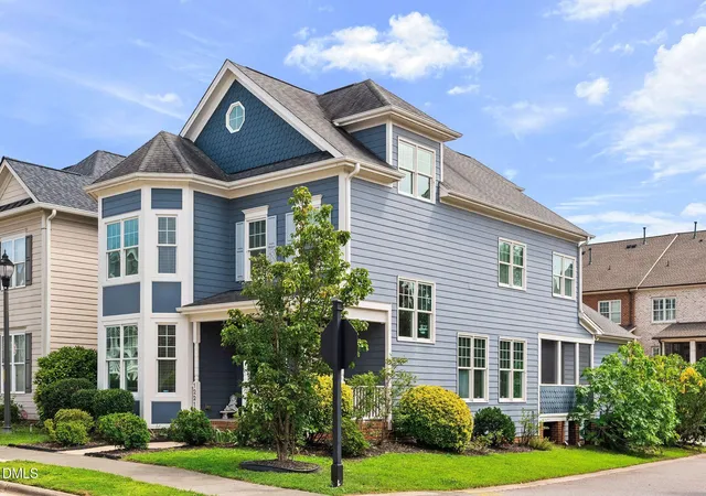 Photo 4 of Single family home for sale at 1221 Chalk Maple Dr, Cary, NC 27519 | MLS# 10187429 | Listing updated on 2026-10-05