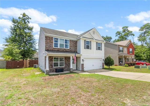 Photo 3 of Sale Pending at 1454 Laguardia Dr, Hope Mills, NC 28348 | MLS# 766405 | Listing updated on 2026-09-18
