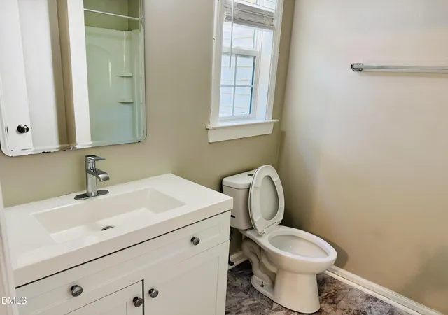 Listing Photo 5 - Condo for sale in building located at 6128 Spice Ridge Ln, Raleigh, NC 27606