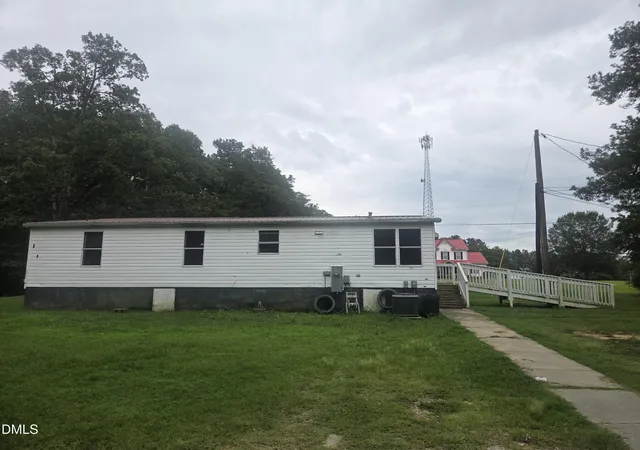 Photo 2 of Single family home for sale at 109 Bolton Ln, Warrenton, NC 27589 | MLS# 10181766 | Listing updated on 2026-07-24