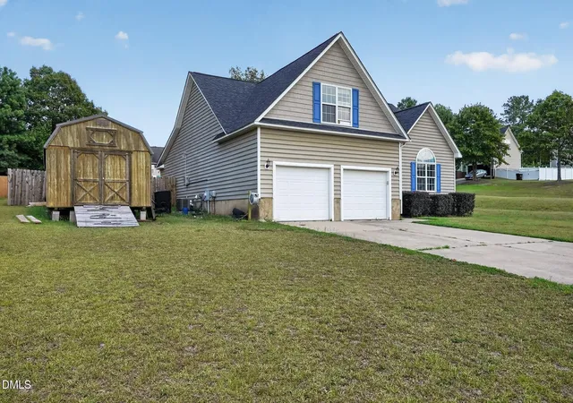 Photo 3 of Single family home for sale at 545 Colonial Hills Dr, Lillington, NC 27546 | MLS# 10181753 | Listing updated on 2026-09-14