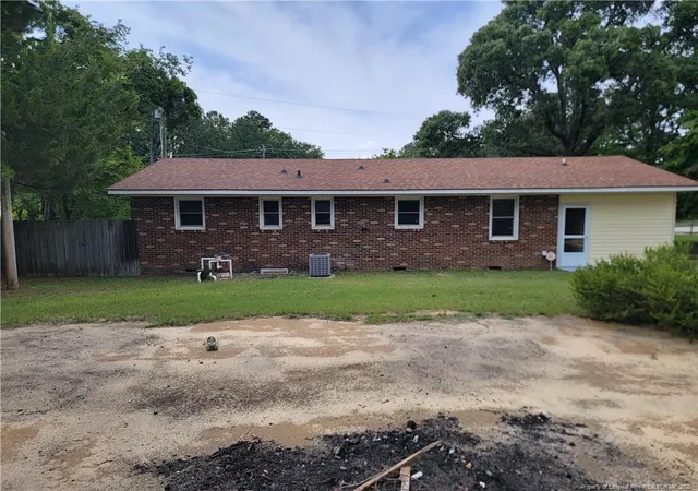 Photo 3 of Single family home for sale at 1344 Shaw Rd, Fayetteville, NC 28311 | MLS# 766366 | Listing updated on 2026-07-29
