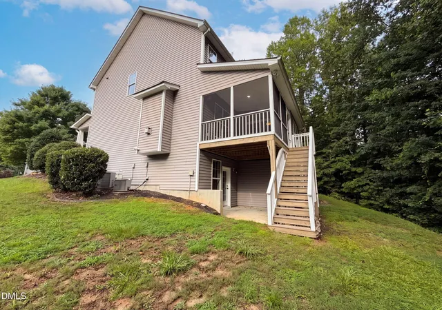 Photo 4 of Single family home for sale at 65 Barrowby Dr, Clayton, NC 27527 | MLS# 10181942 | Listing updated on 2026-10-06