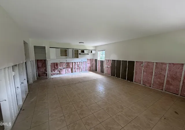 2nd image of 130 S Estes Dr #Apt B7, Chapel Hill, NC 27514 | MLS# 10182091