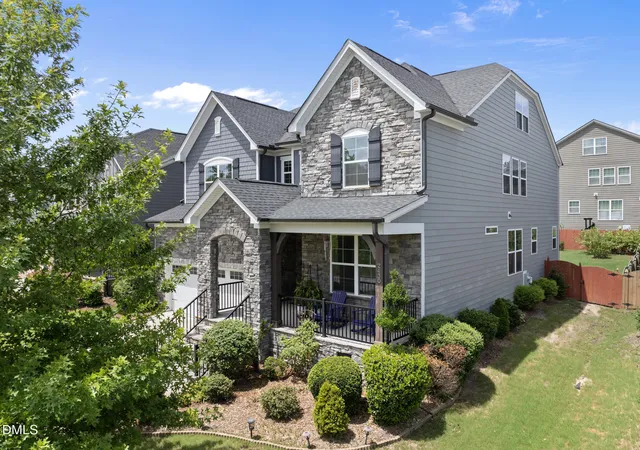 3rd image of 2430 Braxton Wood Ln, Apex, NC 27523 | MLS# 10181986
