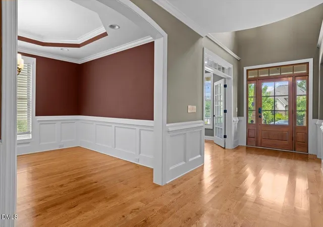Photo 2 of Single family home for sale at 504 Simbury Glen Ct, Cary, NC 27519 | MLS# 10181806 | Listing updated on 2026-09-17