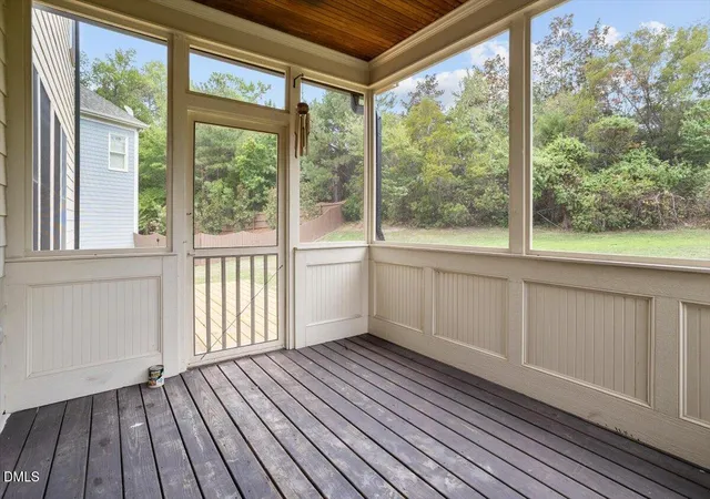 Photo 4 of Single family home for sale at 504 Simbury Glen Ct, Cary, NC 27519 | MLS# 10181806 | Listing updated on 2026-09-17