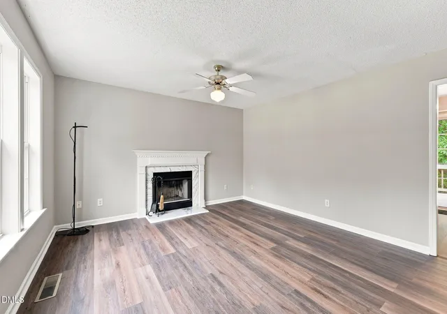 3rd image of 105 Cabrita Ct, Holly Springs, NC 27540 | MLS# 10182001