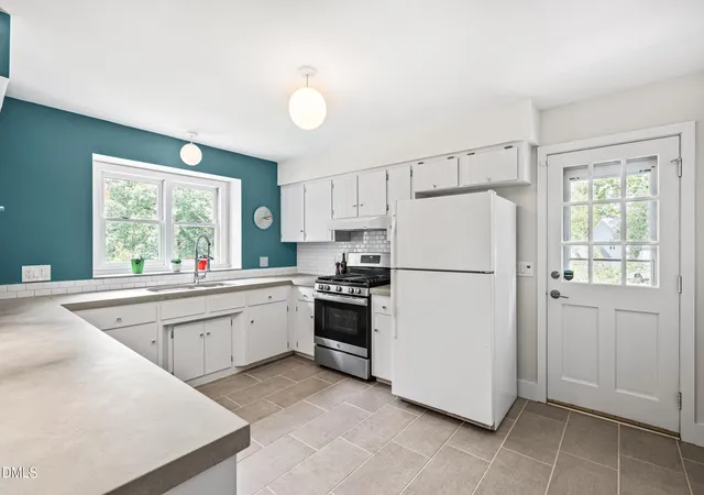 5th image of 5620 Farley Dr, Raleigh, NC 27609 | MLS# 10183363