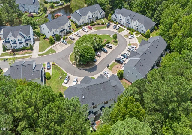 Photo 26 of Townhouse for sale at 3021 White Cloud Cir, Apex, NC 27502 | MLS# 10181996 | Listing updated on 2026-09-01
