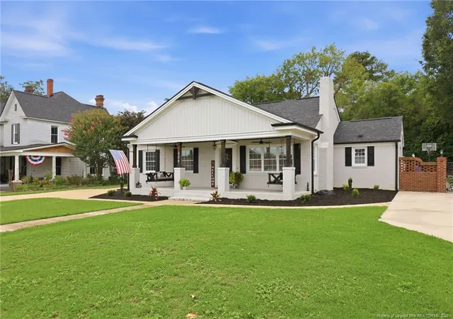 Photo 3 of Single family home for sale at 906 S 8th Street, Lillington, NC 27546 | MLS# 766481 | Listing updated on 2026-09-03